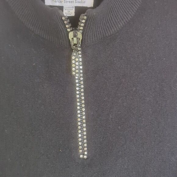Mercer Street Studio Black Pullover Sweater Rhinestone Zipper Size 3X - Picture 2 of 4